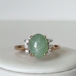 Vintage Rare Mint Green Linde Star Sapphire Diamond 14 kt Gold Ring Approx. 8.5